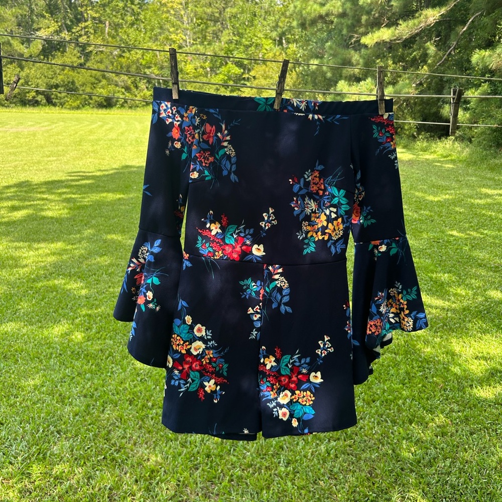 Very comfortable and stretchy romper from Fashion Nova.